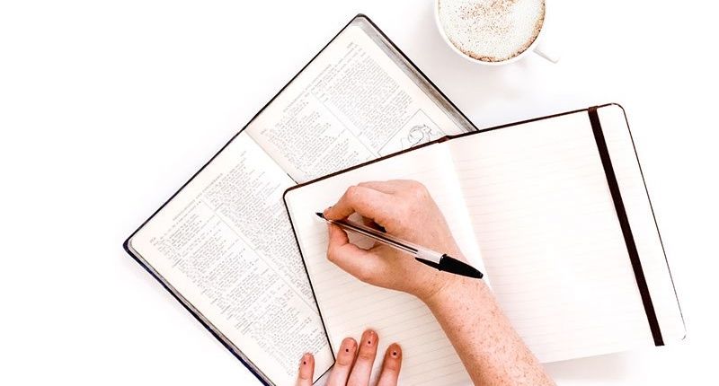 writing notes to help